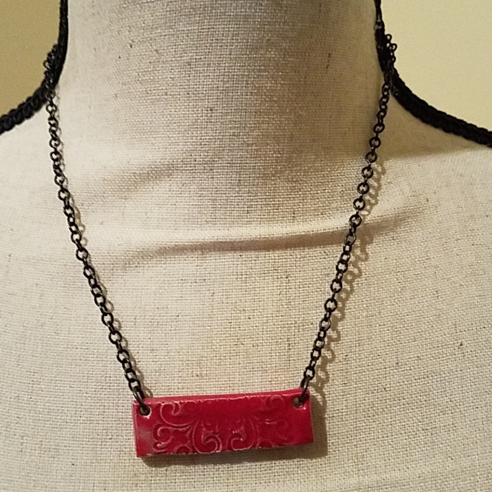 Lily Pottery necklace